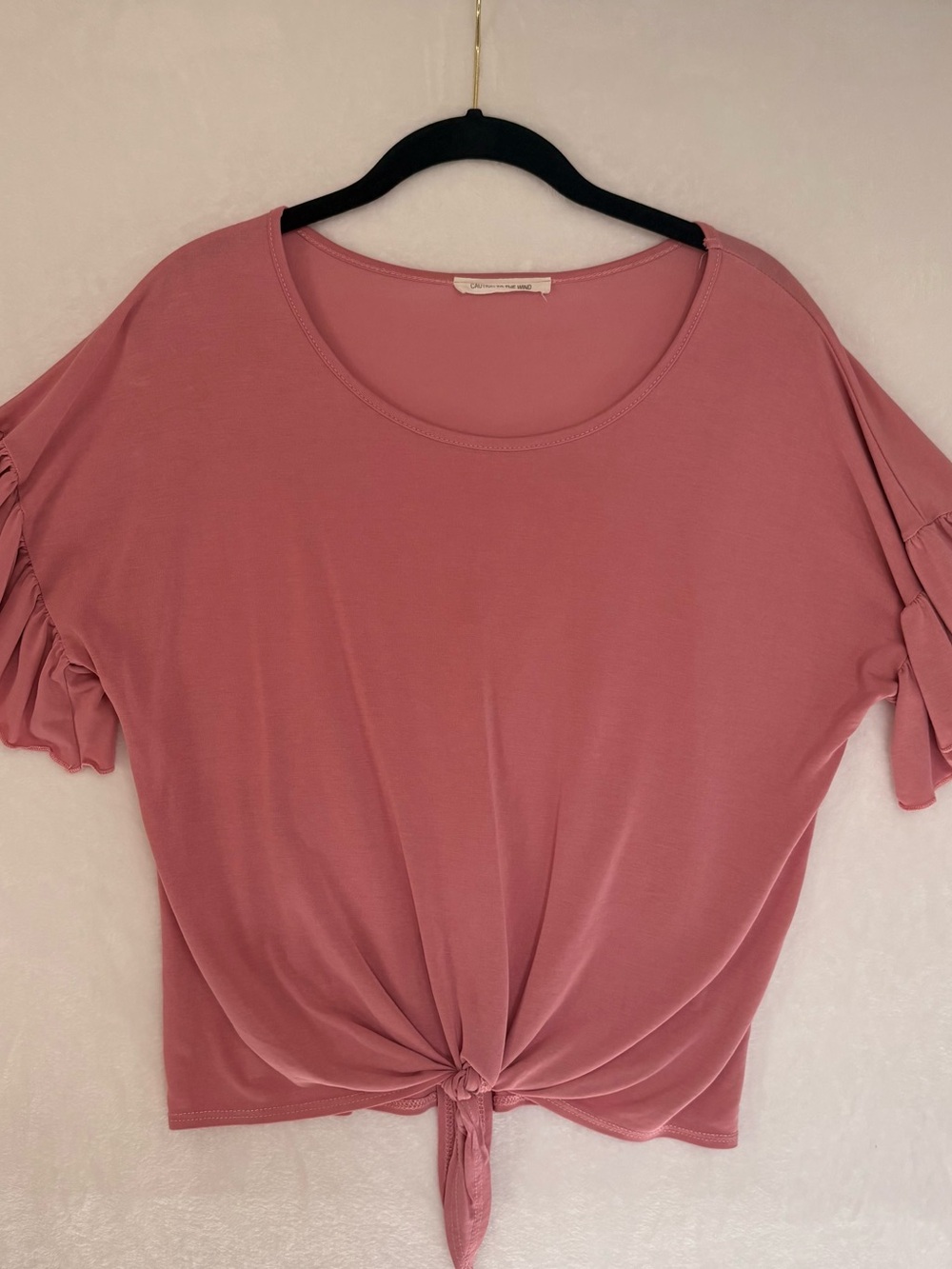 💗 Caution to the Wind Pink Tie-Front Flutter Sleeve Top – Size Medium